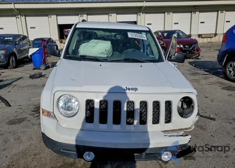 2017 Jeep Patriot Latitude z USA, uszkodzony, nr VIN 1C4NJRFB9HD158809